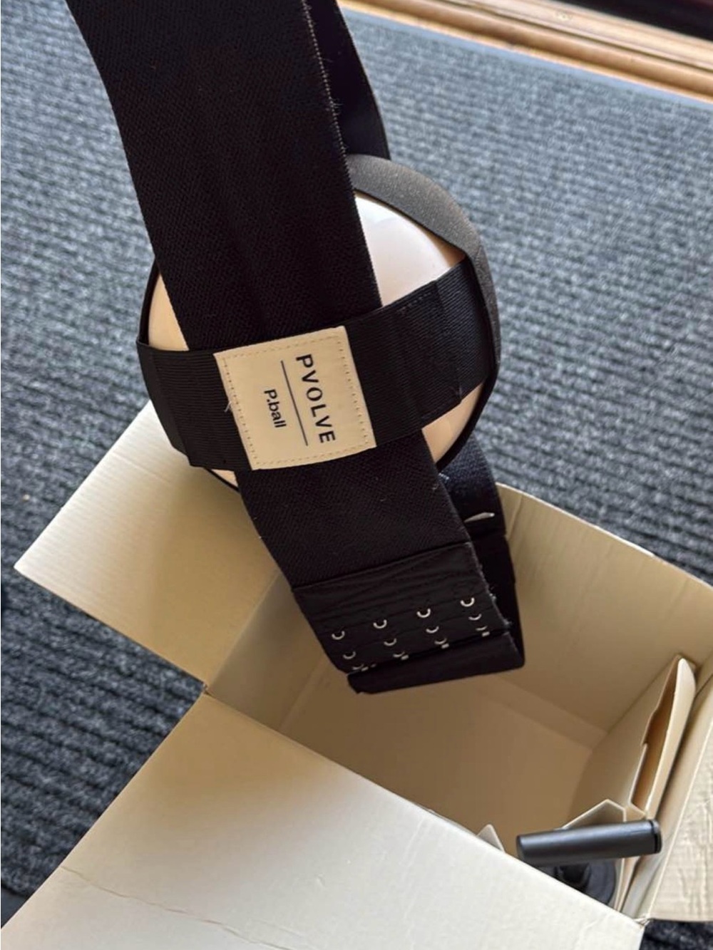 P.Volve Accessory Set in Black - Picture 2 of 5